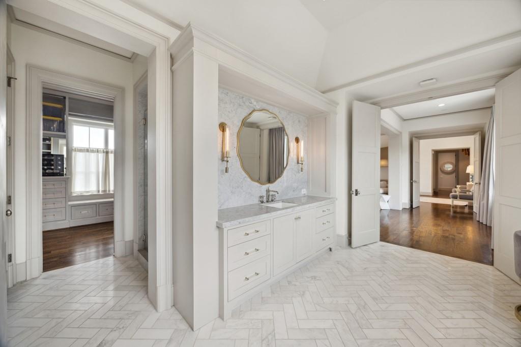 5322 Lynbrook Drive, Houston, Texas image 25