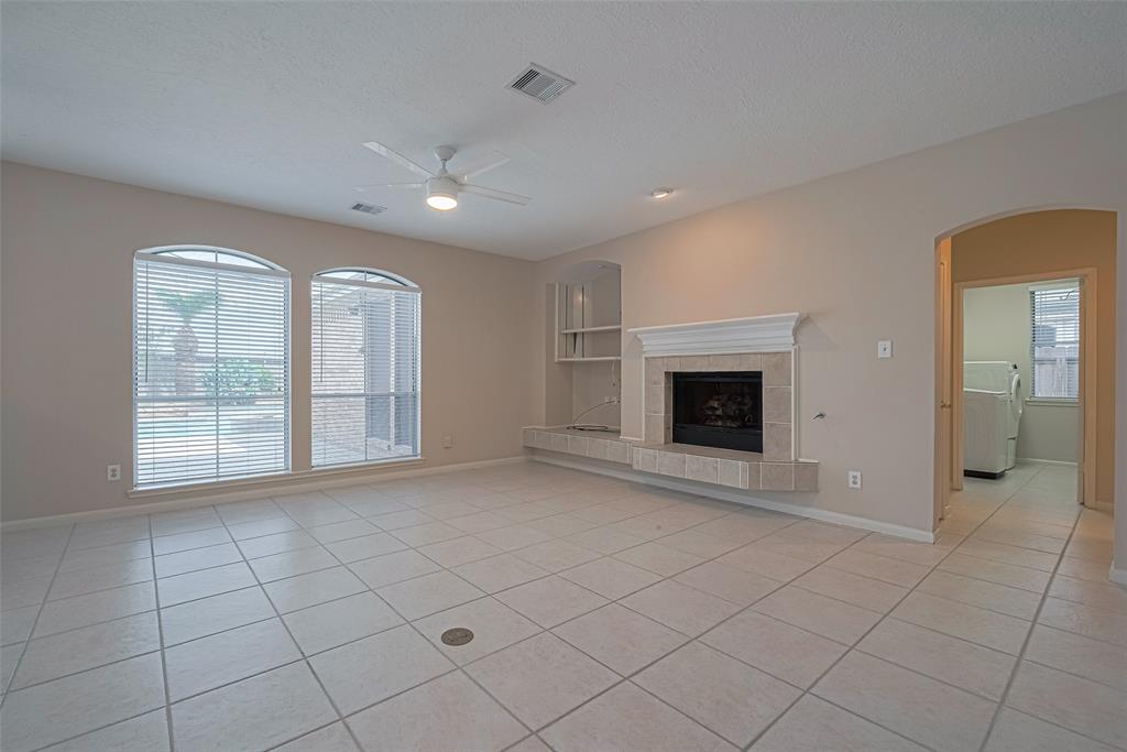 4530 Lakeside Meadow Drive, Missouri City, Texas image 13