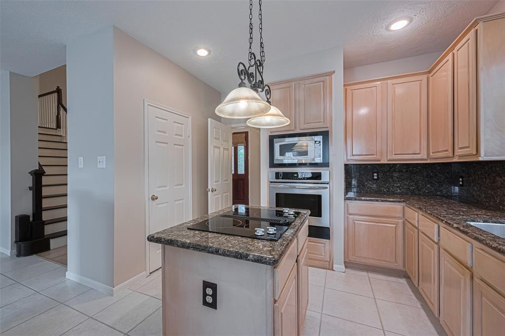 4530 Lakeside Meadow Drive, Missouri City, Texas image 21