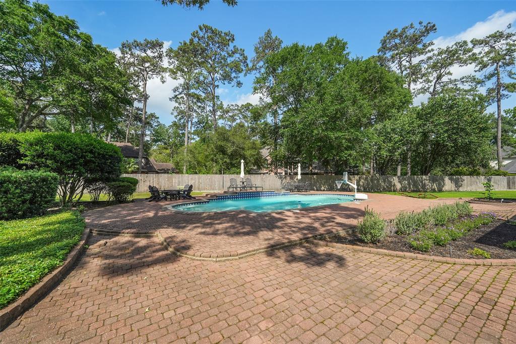 2203 Long Valley Drive, Kingwood, Texas image 6