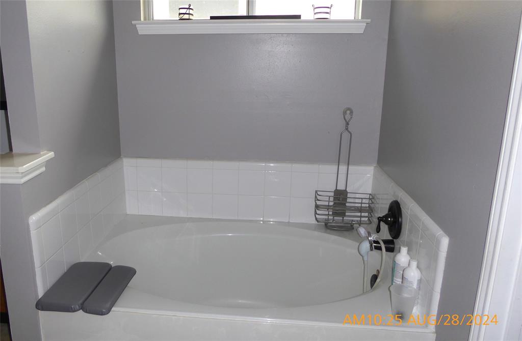 Photo 6 of 11 of 2647 Whitinham Drive house