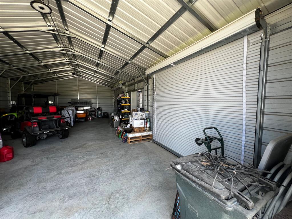 1074 W Taylor Lake Circle, Livingston, Texas image 19