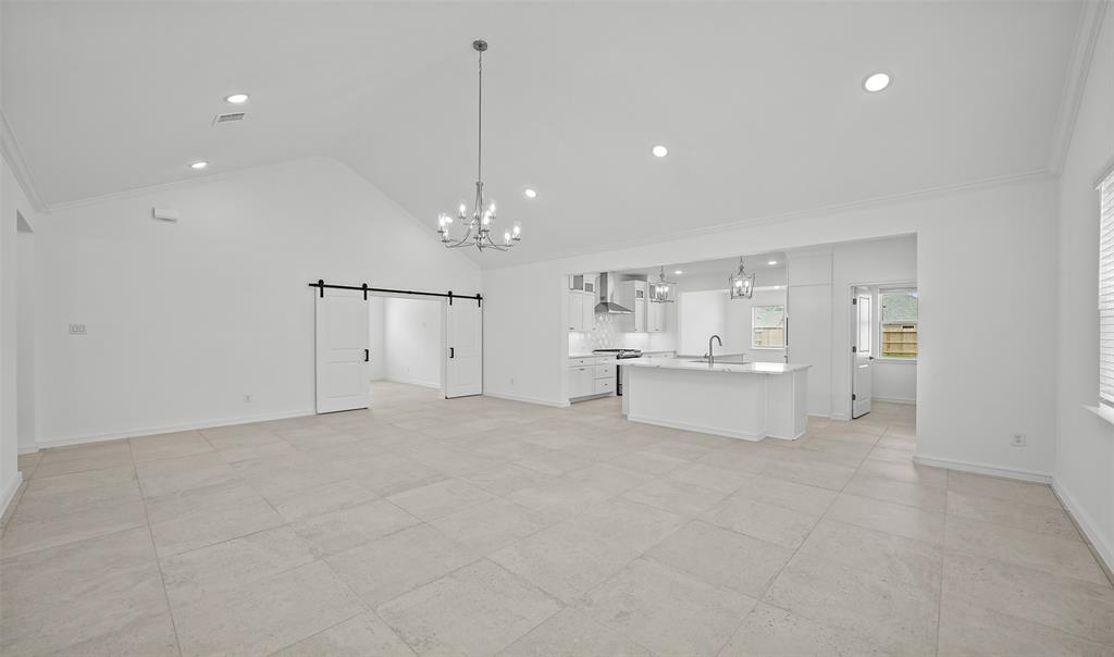 304 Boulden Court, Sealy, Texas image 6
