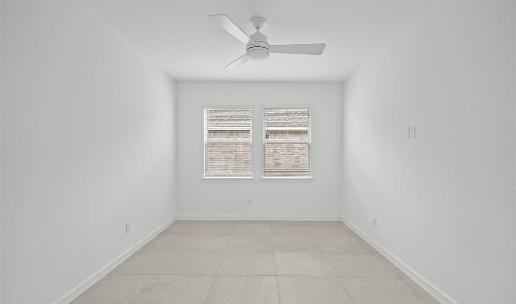 304 Boulden Court, Sealy, Texas image 7