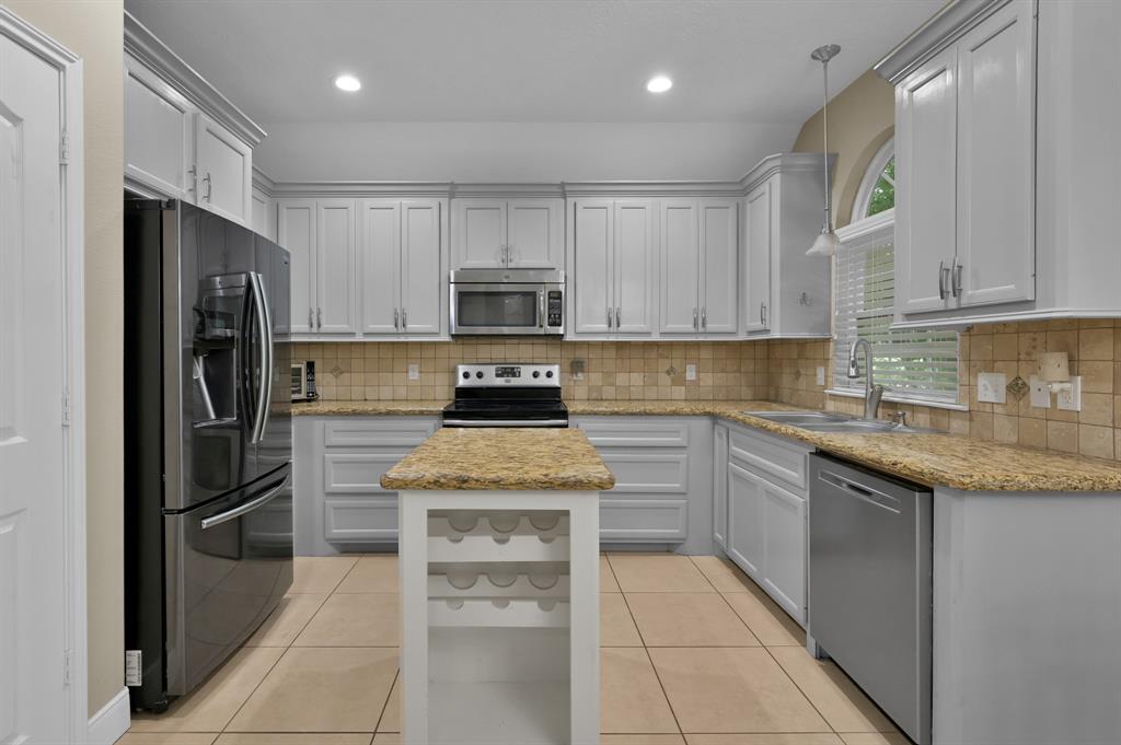 3034 Pine Chase Drive, Montgomery, Texas image 13
