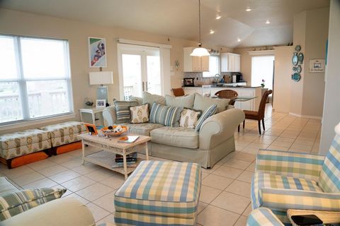 Single Family Residence in Crystal Beach TX 972 Rancho Carribe Drive 12.jpg