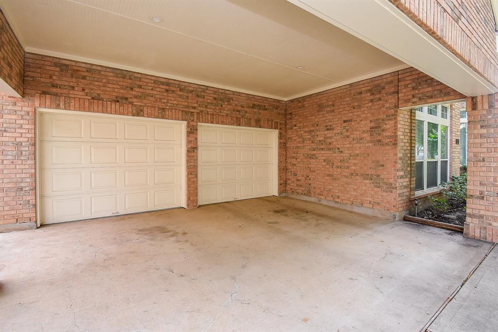 3211 Riviera Drive