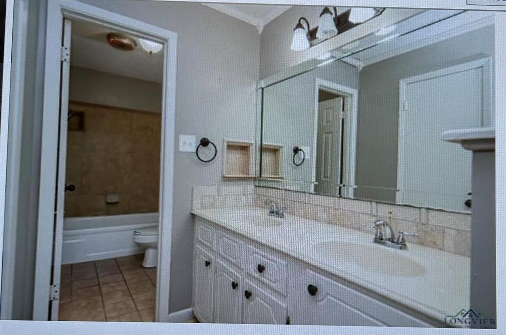 3729 Linda Kaye Dr Dr, Longview, Texas image 9