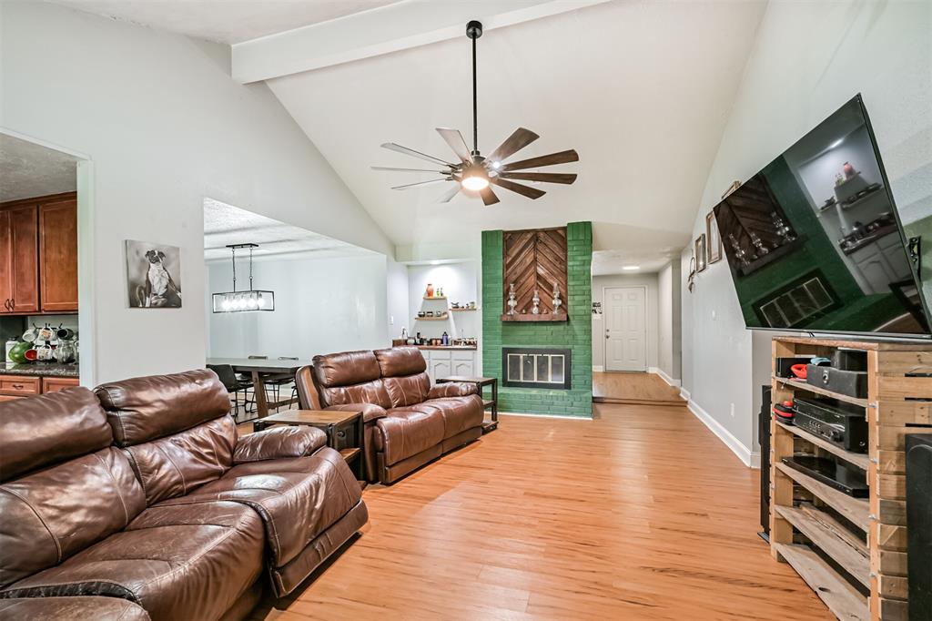 2307 Jackson Lane, League City, Texas image 3