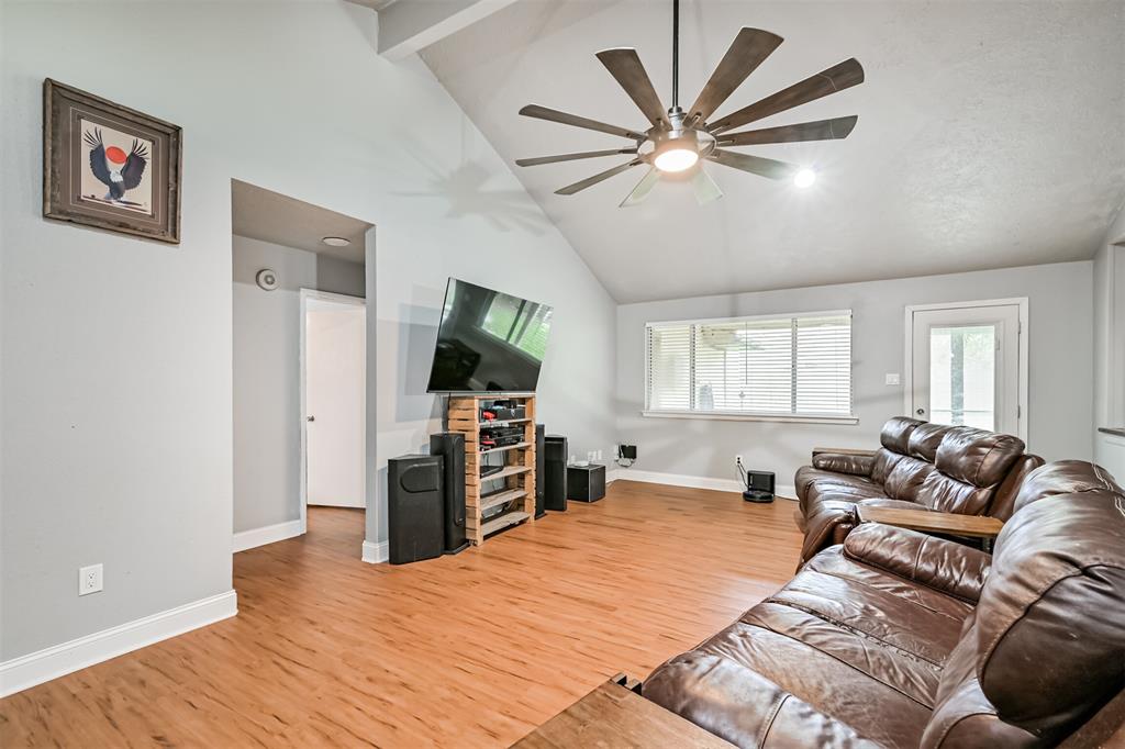 2307 Jackson Lane, League City, Texas image 2