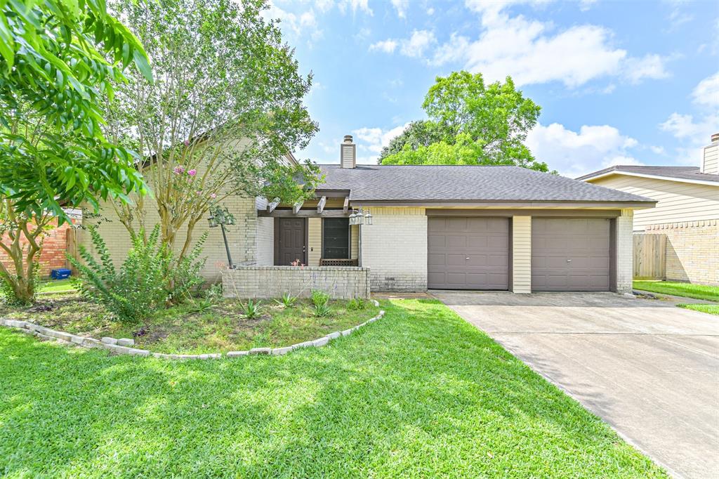 2307 Jackson Lane, League City, Texas image 1