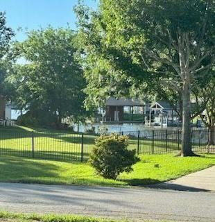 13991 Shoreline Drive, Willis, Texas image 30
