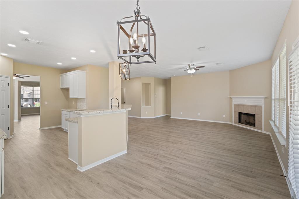 5410 Thyme Lane, Baytown, Texas image 20