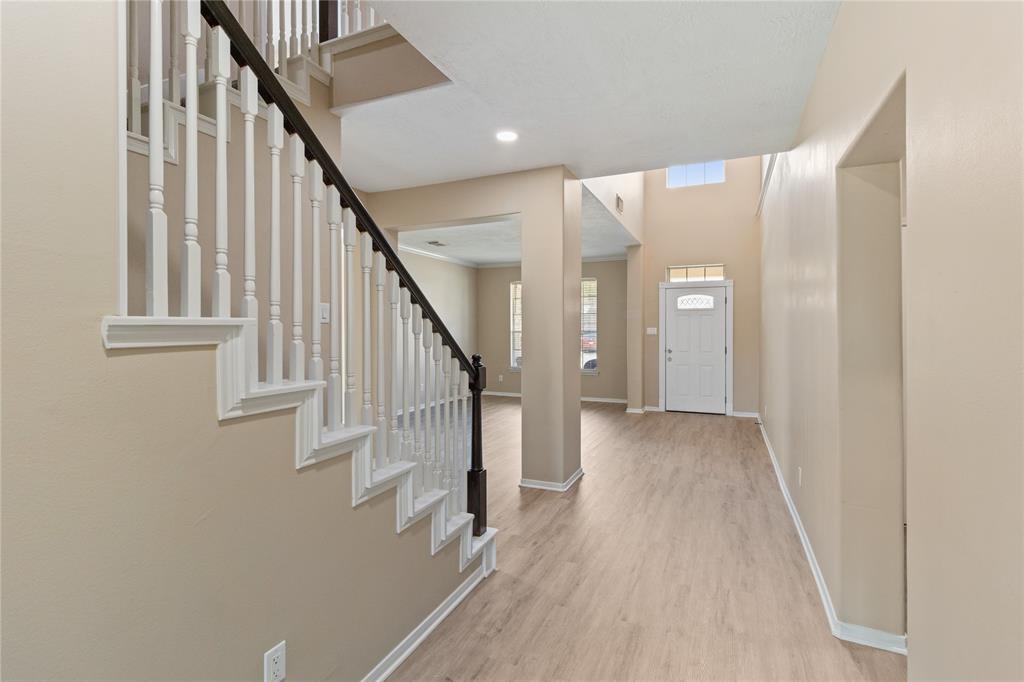 5410 Thyme Lane, Baytown, Texas image 11