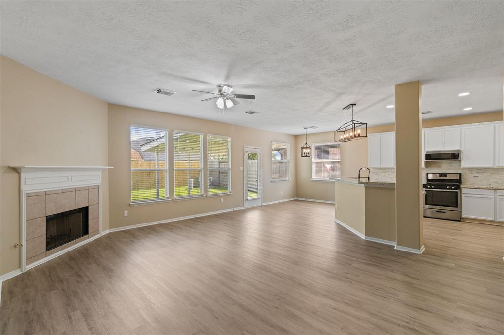 5410 Thyme Lane, Baytown, Texas image 13