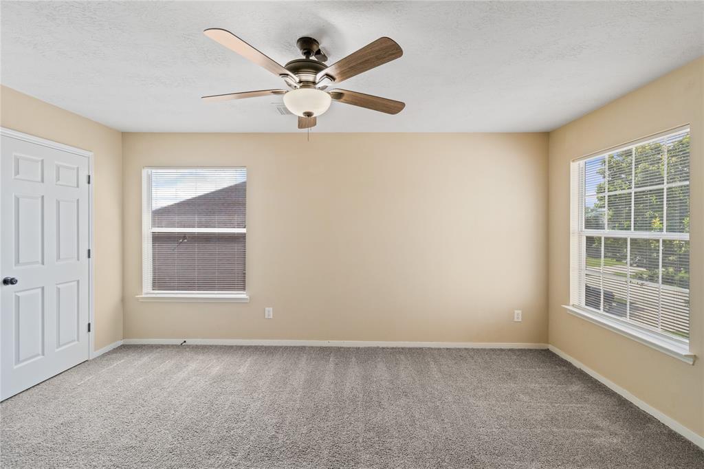 5410 Thyme Lane, Baytown, Texas image 34