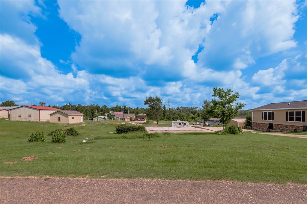 279 S Oak Lee Drive, Onalaska, Texas image 7