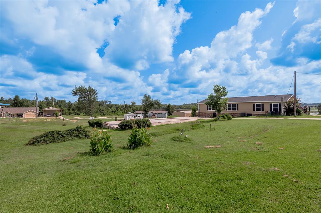 279 S Oak Lee Drive, Onalaska, Texas image 6