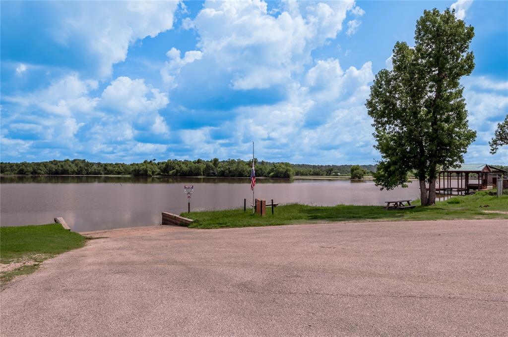 279 S Oak Lee Drive, Onalaska, Texas image 24