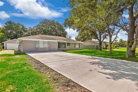 A home in Anahuac