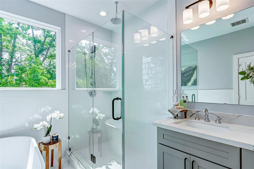 1838 W Tidwell Road, Houston, Texas image 32