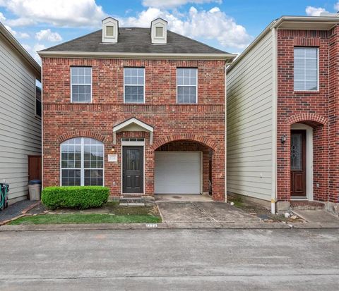 1774 Aden Drive Houston TX 77003