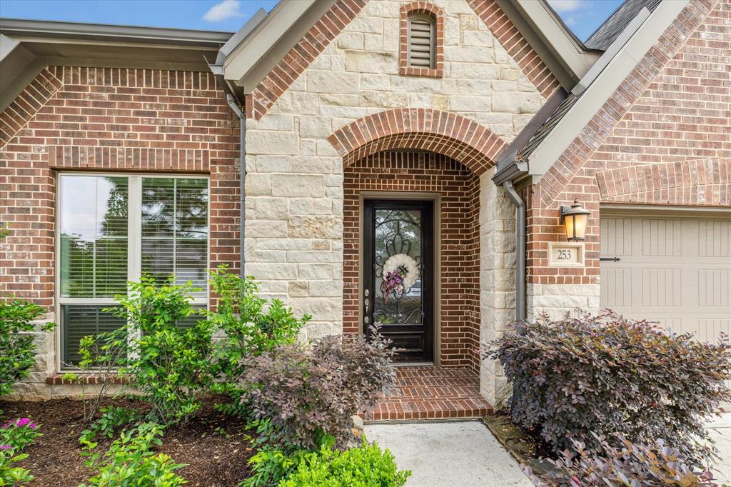 253 Trillium Park Loop, Conroe, Texas image 3
