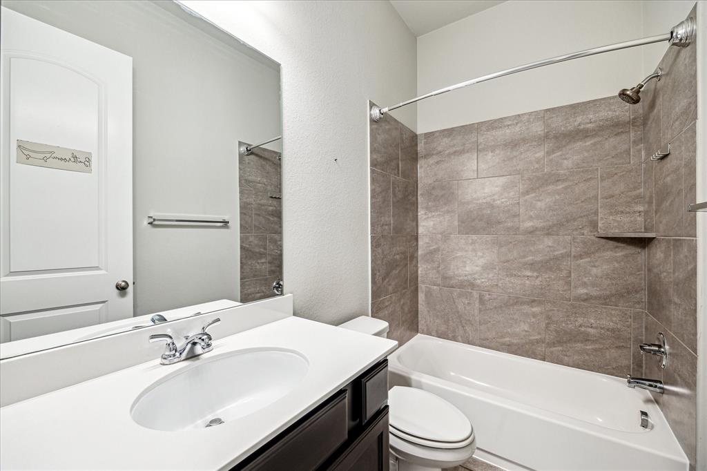 253 Trillium Park Loop, Conroe, Texas image 16