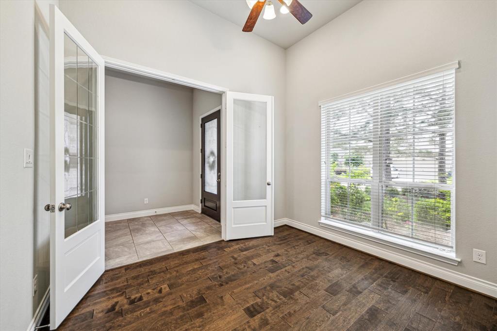 253 Trillium Park Loop, Conroe, Texas image 6