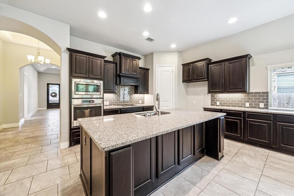 253 Trillium Park Loop, Conroe, Texas image 9