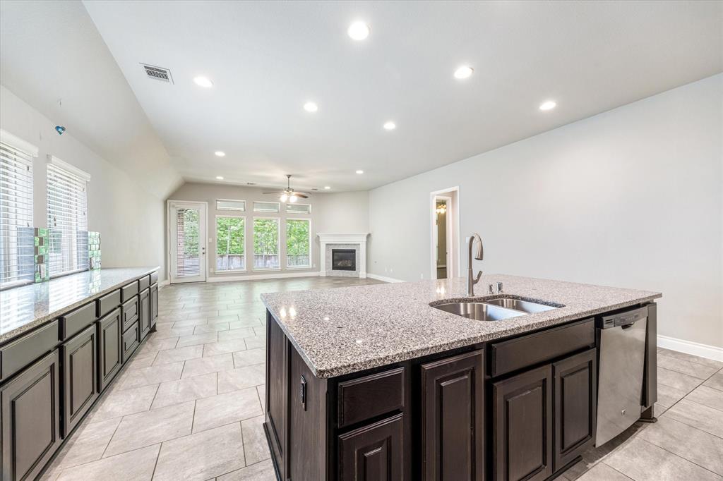 253 Trillium Park Loop, Conroe, Texas image 11