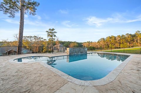 A home in Conroe