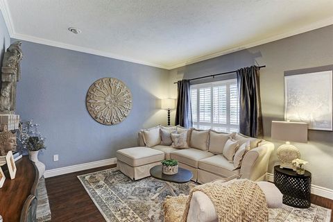 Photo of 1023 Fountain View Drive, Houston, TX 77057 (MLS # 81439739) Photo of 1023 Fountain View Drive, Houston, TX 77057 (MLS # 81439739)