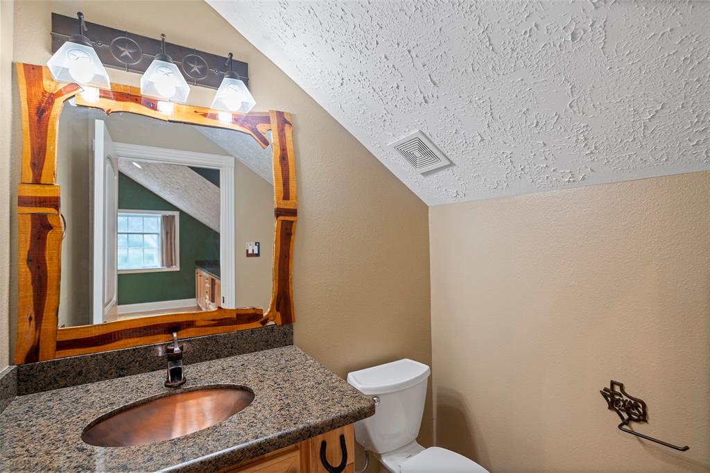 519 Dodge Oakhurst Road, Huntsville, Texas image 32