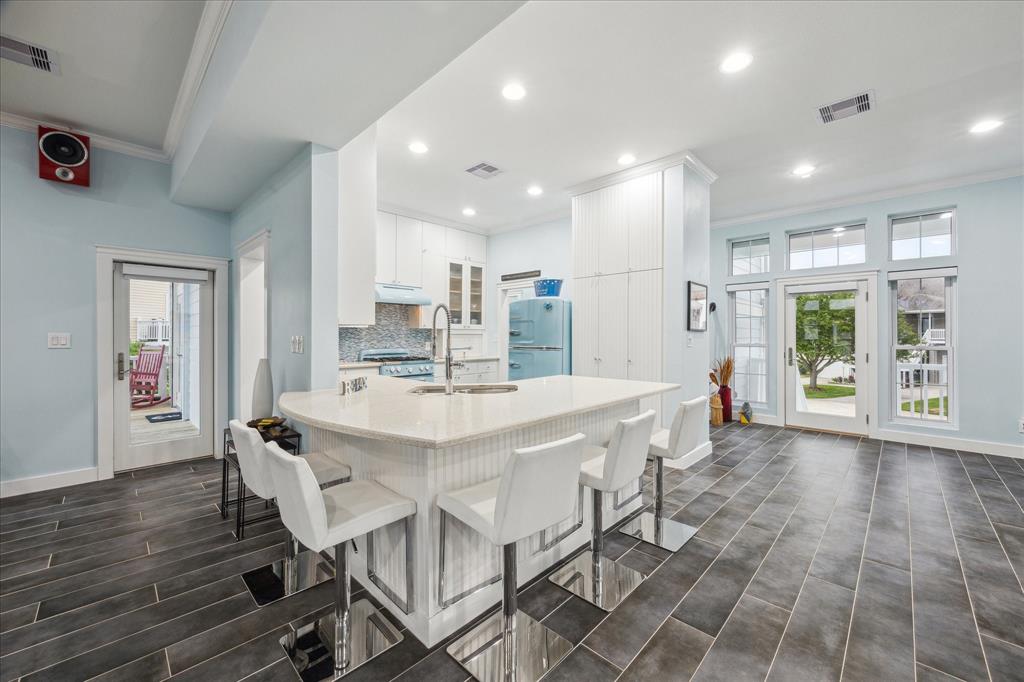 13839 Windlass Circle, Galveston, Texas image 10