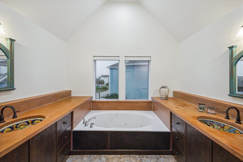 13839 Windlass Circle, Galveston, Texas image 17