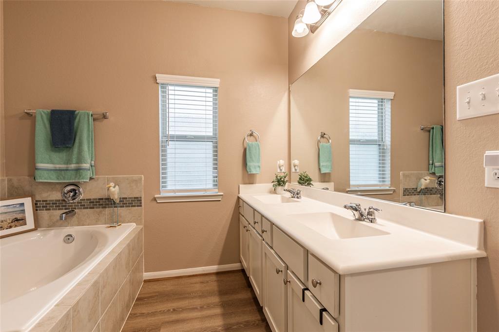 6327 Lemon Balm Lane, Crosby, Texas image 24