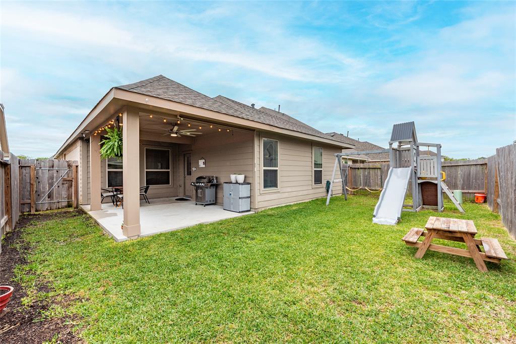 6327 Lemon Balm Lane, Crosby, Texas image 28