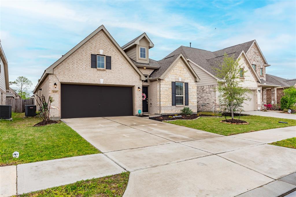 6327 Lemon Balm Lane, Crosby, Texas image 2