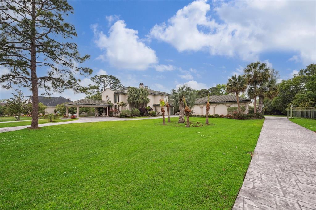 1204 Cowards Creek Drive, Friendswood, Texas image 6