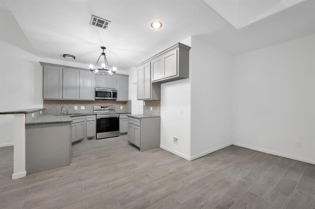 2120 El Paseo Street #1808, Houston, Texas image 4