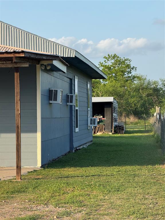 2310 Hopkins Road, Beasley, Texas image 6