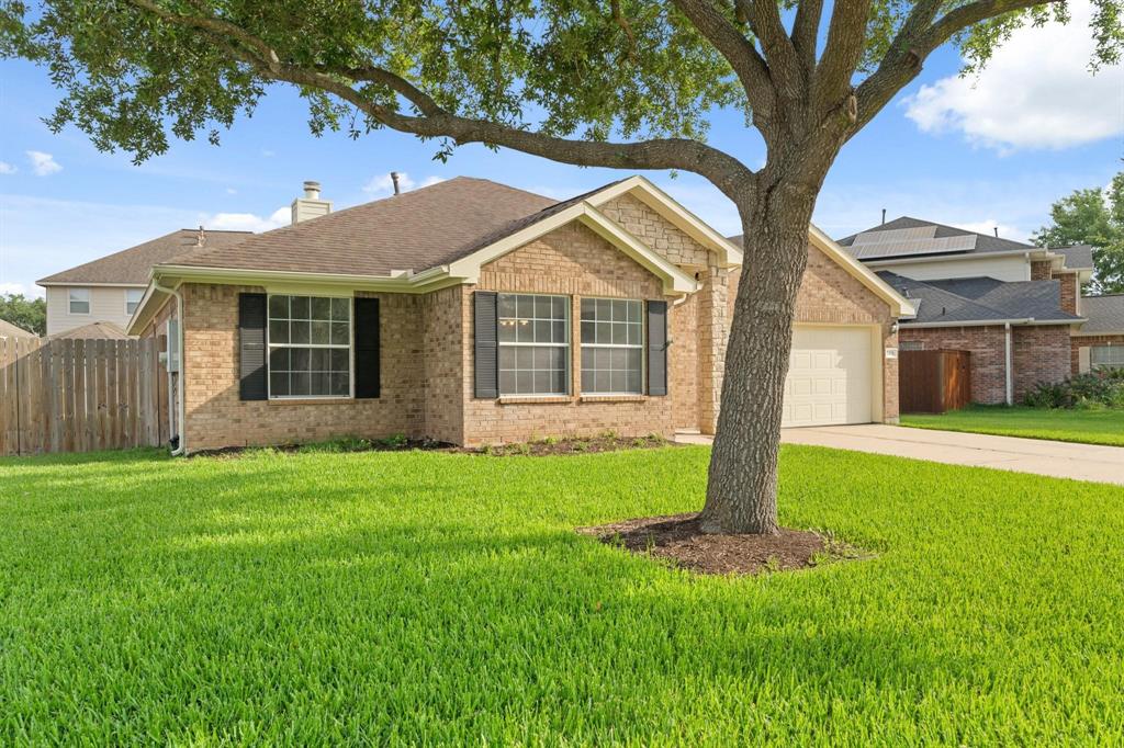 2418 Fawnlake Circle