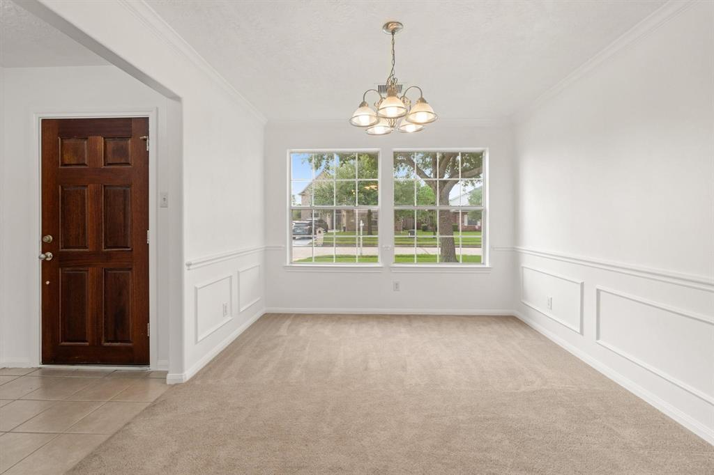 2418 Fawnlake Circle