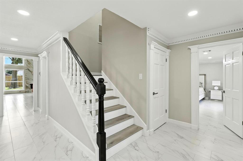 18307 Running Vine Lane