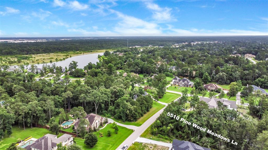 5510 Pine Wood Meadows Lane, Spring, Texas image 5