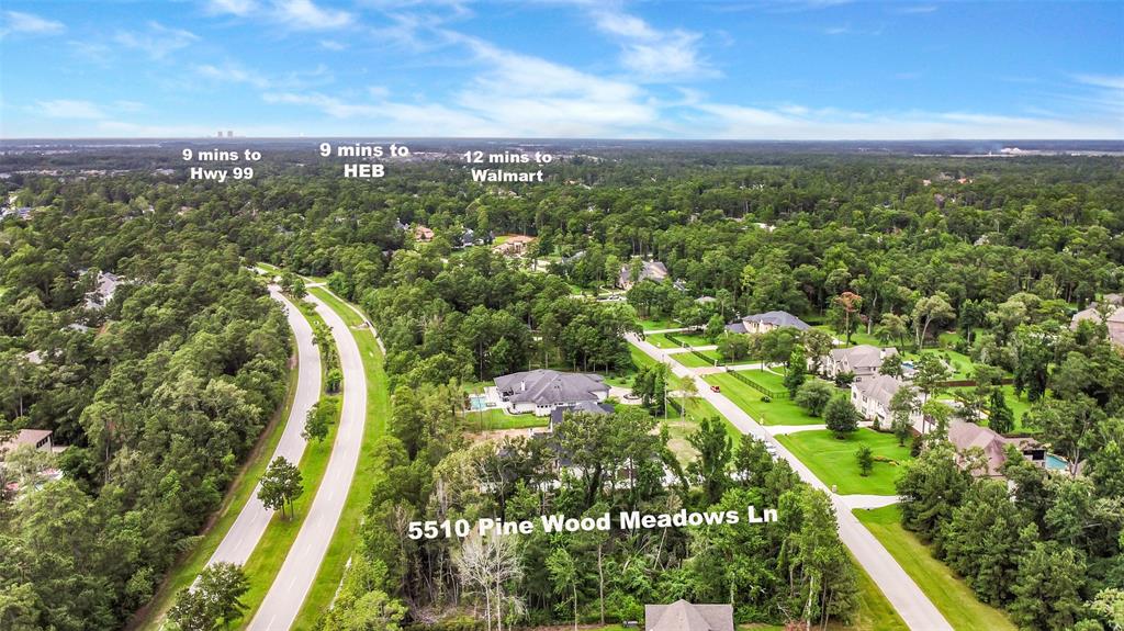 5510 Pine Wood Meadows Lane, Spring, Texas image 4