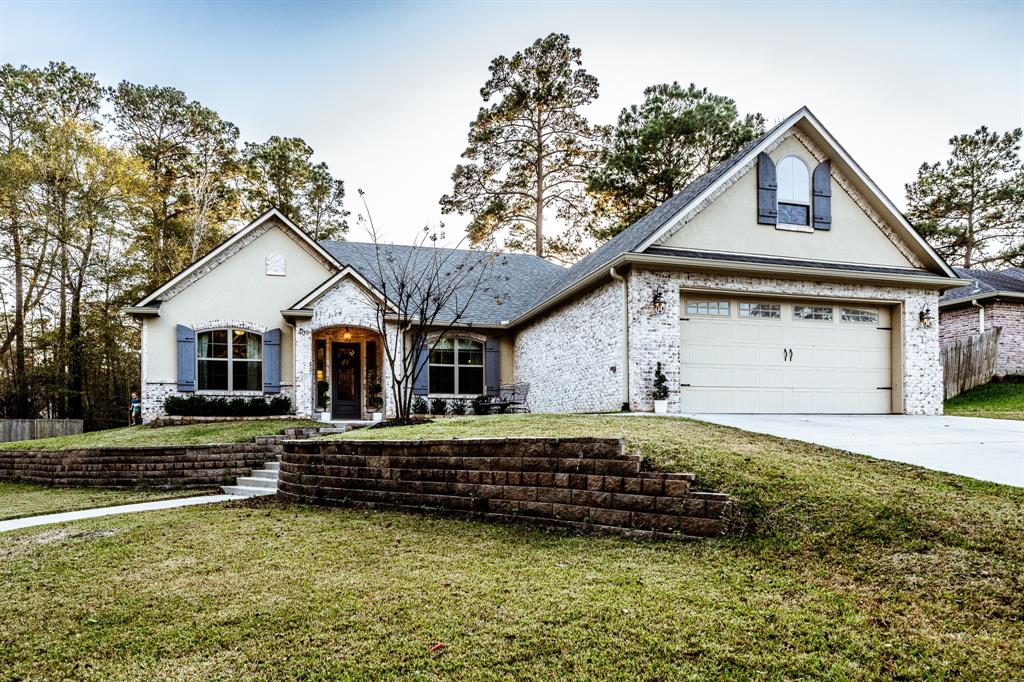 409 Piping Rock Drive, Huntsville, Texas image 35