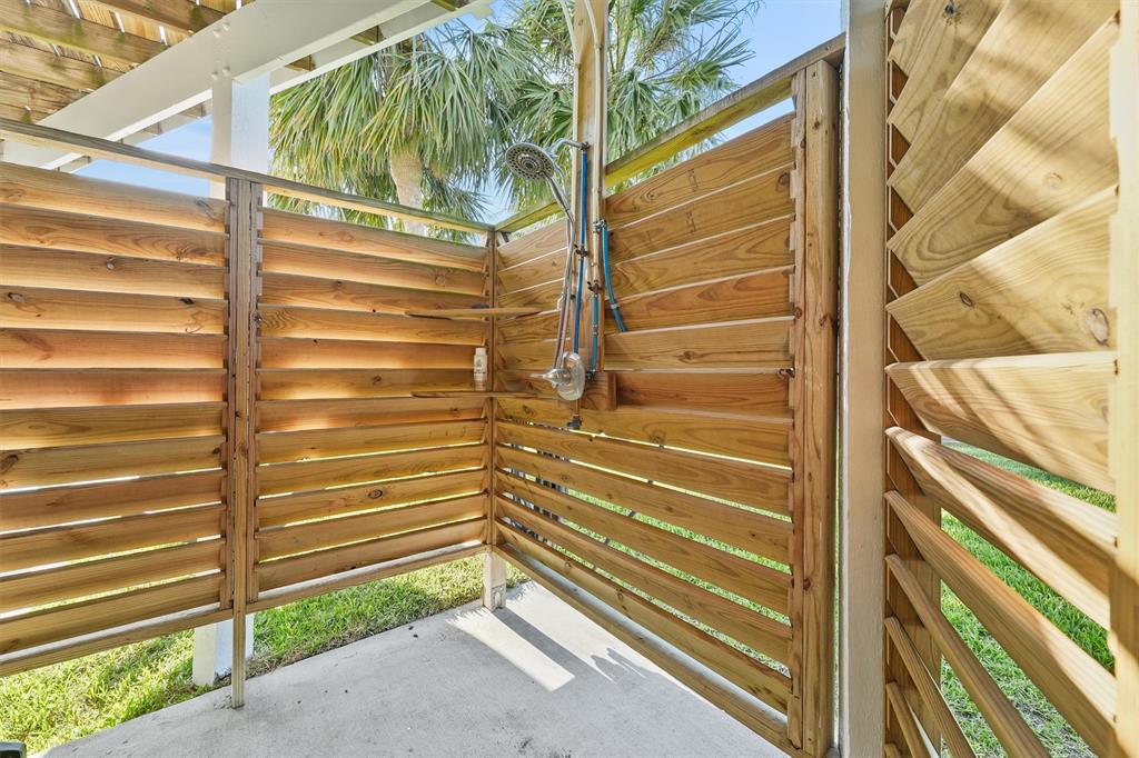 4321 Jolly Roger Road, Galveston, Texas image 40