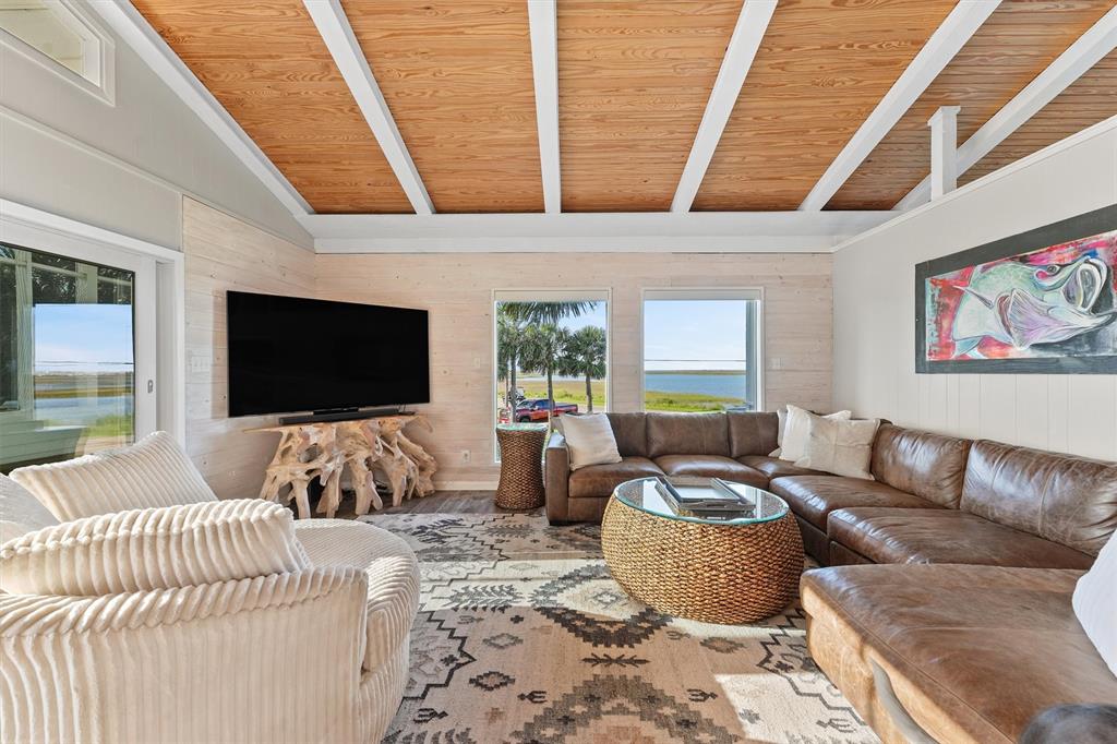 4321 Jolly Roger Road, Galveston, Texas image 8